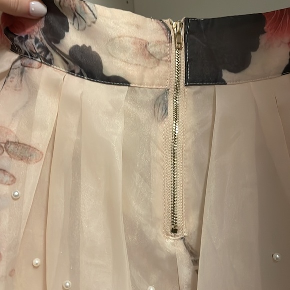 Cream coloured skirt with blue and pink floral print from honey. - Picture 3 of 7